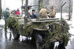 jeep camouflé prise au Mardasson ( monument )