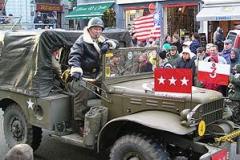 ce fameux patton sur un dodge, tous le monde l a applaudi.