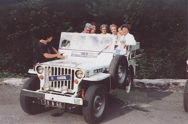 Jeep au départ pour le refuge du Canigou à 2000 m